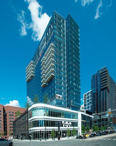 25 Northern Ave #902, Boston, MA 02210