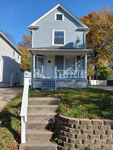 1265 Curtis St, Akron, OH 44301