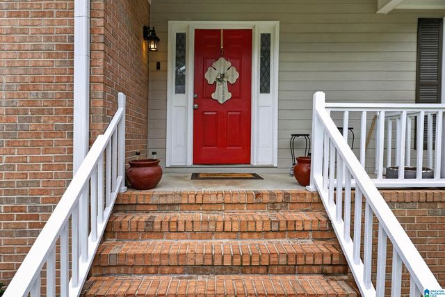 802 14th Ave, Pleasant Grove, AL 35127
