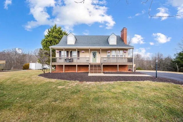 1908 Prophet Rd, Goode, VA 24556
