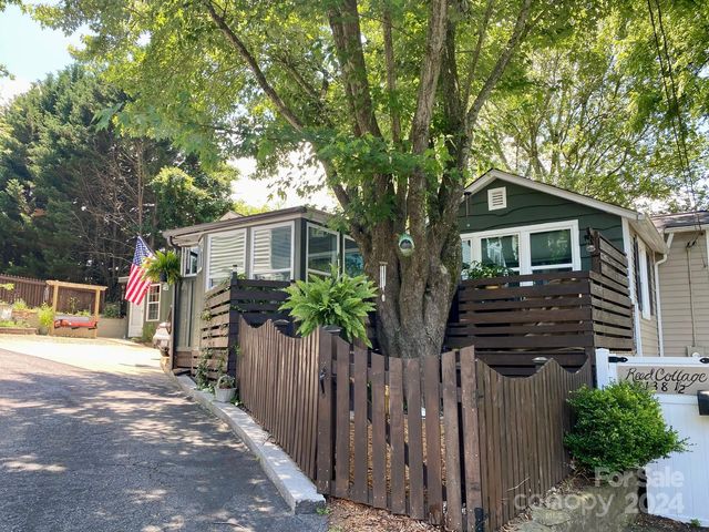 138 Reed St #A, Asheville, NC 28803