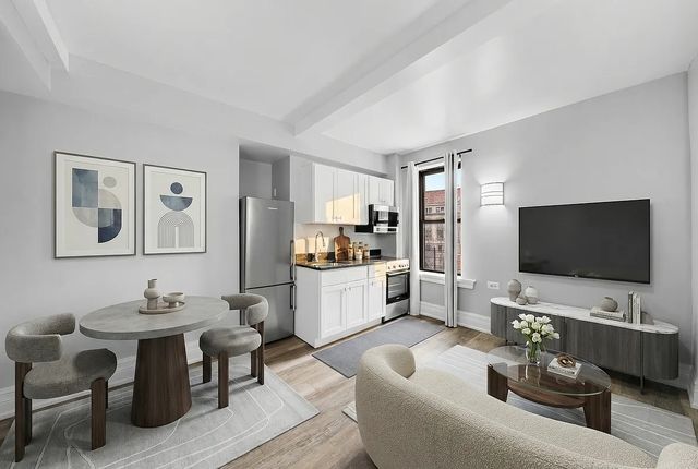 240 W  73rd St #9O8, New York, NY 10023