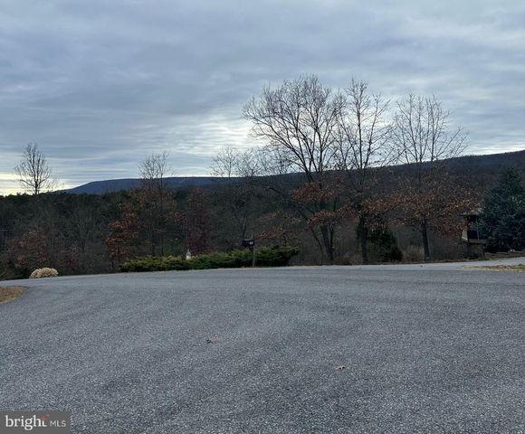 Cielo Ln #21, Berkeley Springs, WV 25411