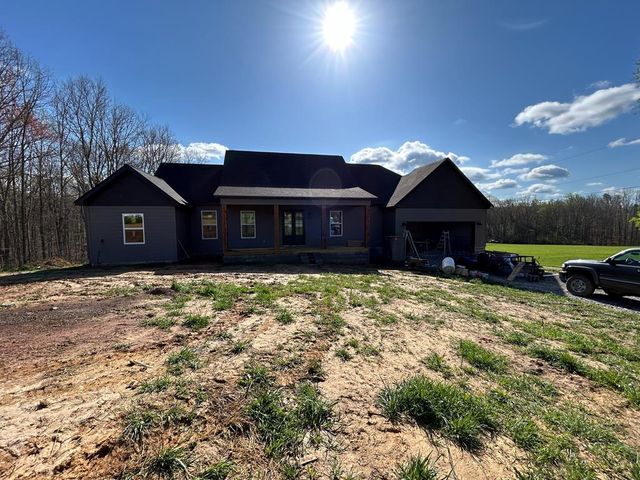 1203 Tom Price Rd, Jamestown, TN 38556