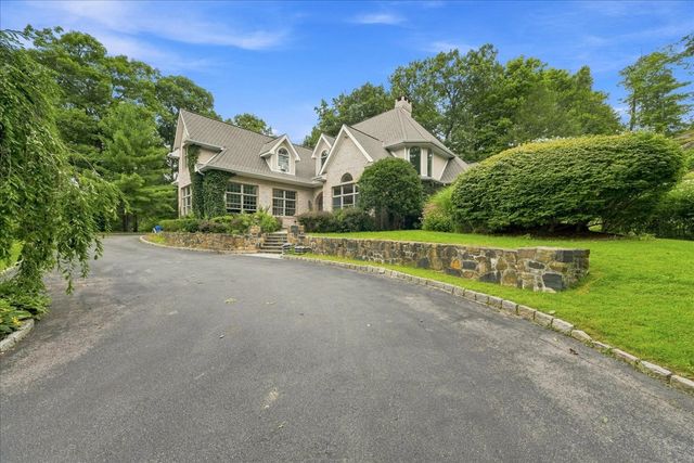 28 Wrights Mill Rd, Armonk, NY 10504