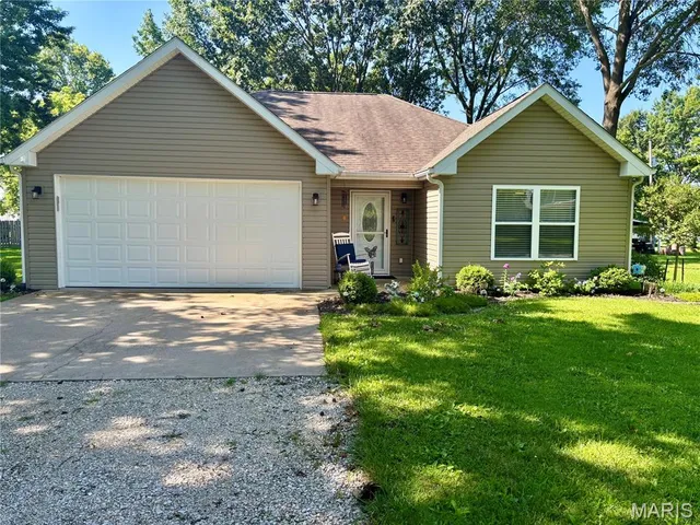 310 Miller St, Montgomery City, MO 63361