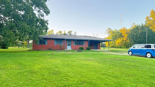 4 County Road 272, Bruce, MS 38915
