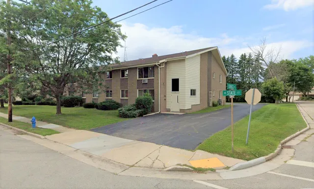 630 State St W, Burlington, WI 53105