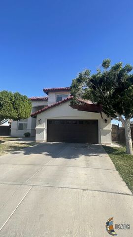 1422 Hayes Ct, Calexico, CA 92231