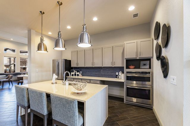 7319 N  Loop 1604 E #128, San Antonio, TX 78233