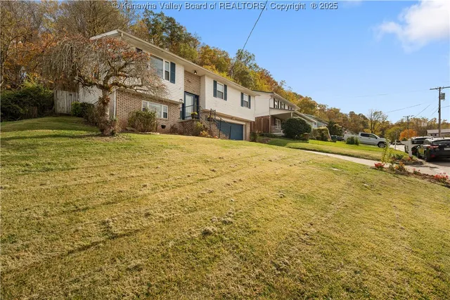 47 Jannette Dr, Poca, WV 25159