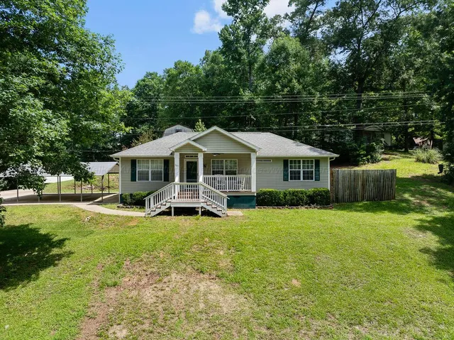 107 Kyzer Ln, Bessemer, AL 35023
