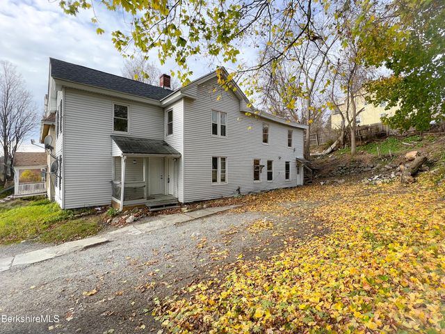 15 Francis Ave, Pittsfield, MA 01201