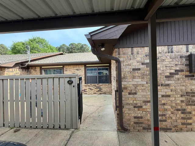 109 Indian Hills St #A2, Hot Springs National Park, AR 71913
