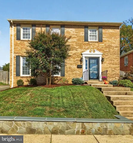 2607 Washington Blvd, Arlington, VA 22201
