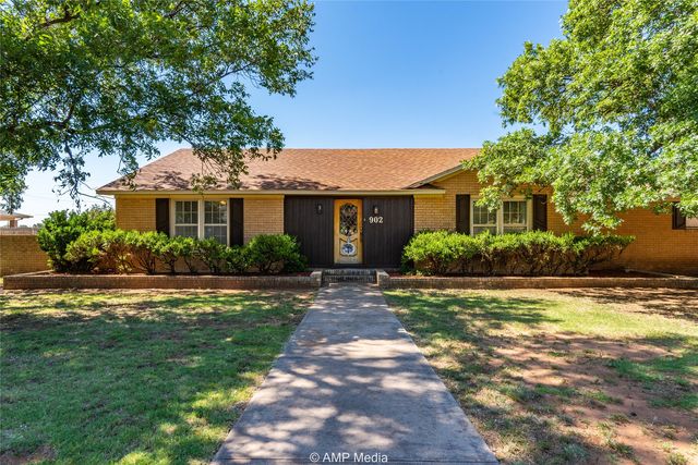 902 E  Burnside St, Rotan, TX 79546