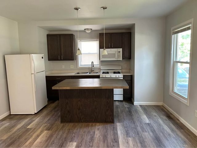 2756 E  Brutus St #2, Weedsport, NY 13166