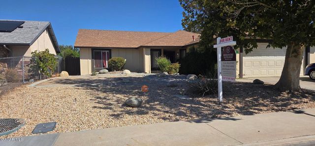 3137 Darkwood St, Lancaster, CA 93536