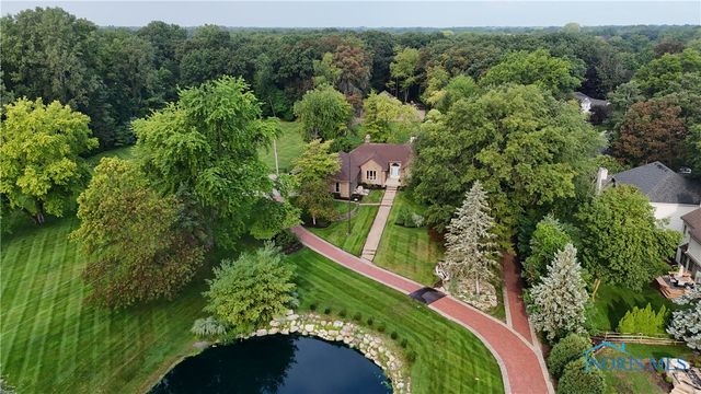 540 S  Centennial Rd, Holland, OH 43528