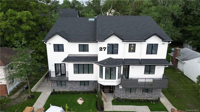 27 Paiken Drive UNIT 211, Spring Valley, NY 10977
