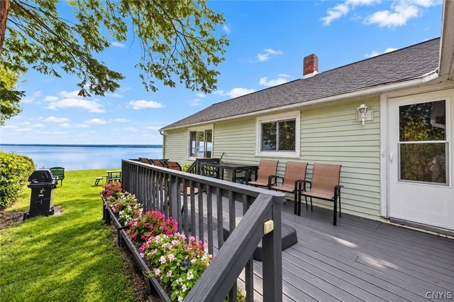 1447 Lestina Beach Rd, Bridgeport, NY 13030