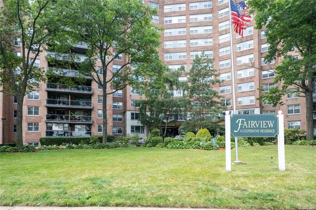 61-20 Grand Central Parkway UNIT A1104, Forest Hills, NY 11375