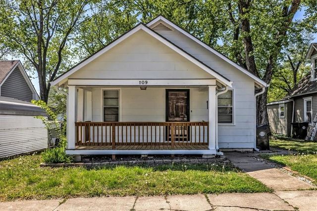 109 S  Campbell St, Pleasant Hill, MO 64080