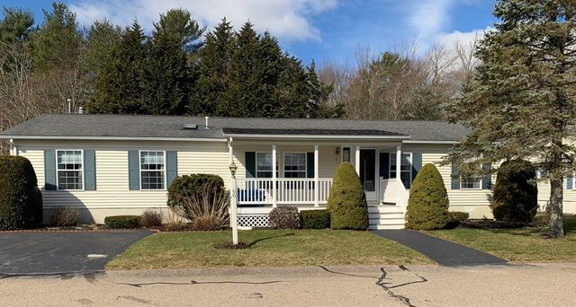 60 Country Dr, Bridgewater, MA 02324