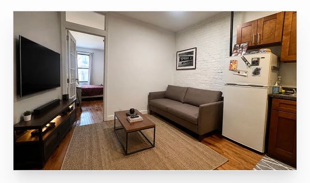 308 E  6th St #5, New York, NY 10003