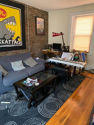 39 Hemenway St #23A, Boston, MA 02115