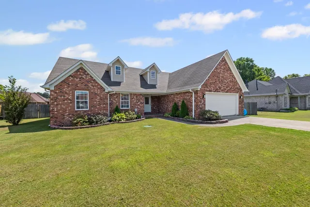 256 Azalea Dr, Atoka, TN 38004