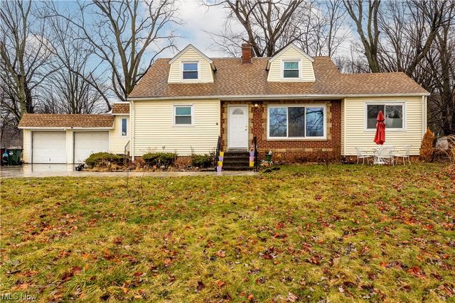 12990 W  Pleasant Valley Rd, Parma, OH 44130