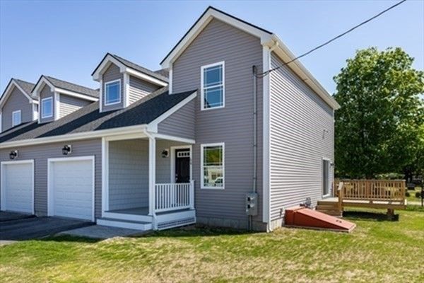 34 Hope St   #A, Whitinsville, MA 01588