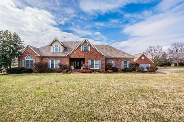 134 Spindletop Dr, Bowling Green, KY 42104