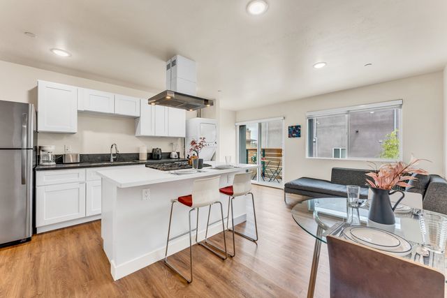 4783 Cereza St #202, San Diego, CA 92102