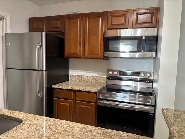6200 NE 22nd Way #301, Fort Lauderdale, FL 33308
