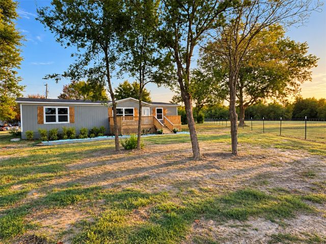 256 County Road 3101, Greenville, TX 75402