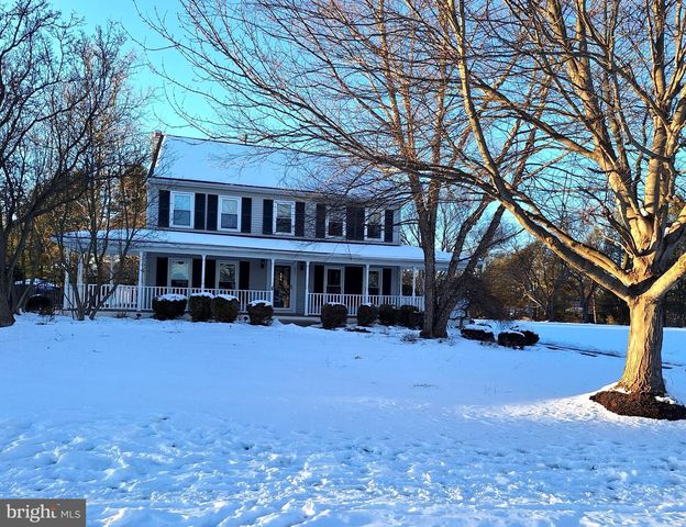 333 Meadowview Dr, Trappe, PA 19426