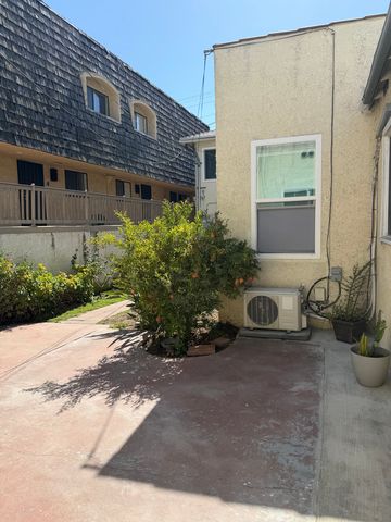229 N  Belmont St #A, Glendale, CA 91206