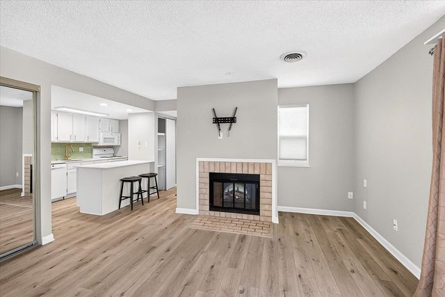 539 Donofrio Dr #1, Madison, WI 53719