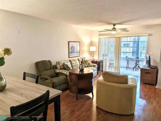 4047 NW 16th St #202, Fort Lauderdale, FL 33313