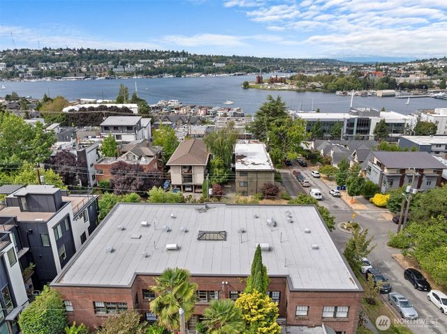 2634 Franklin Avenue E #202, Seattle, WA 98102