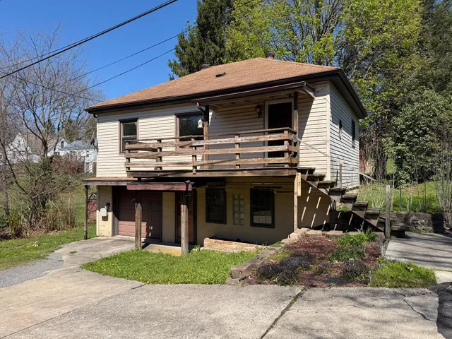 100 Perry St, Beckley, WV 25801