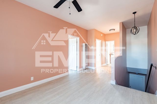4302 S  Hoover St #4304-1/2, Los Angeles, CA 90037
