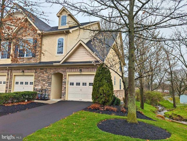 2471 Merri Claude Dr, East Norriton, PA 19401