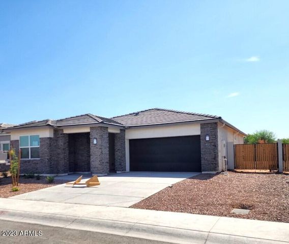 4521 S  103rd Ave, Tolleson, AZ 85353