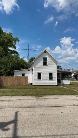 804 W  1st St, Albany, IN 47320