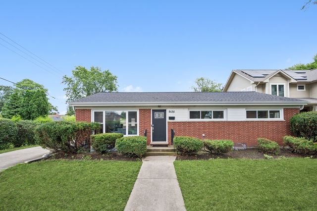 9135 Menard Ave, Morton Grove, IL 60053