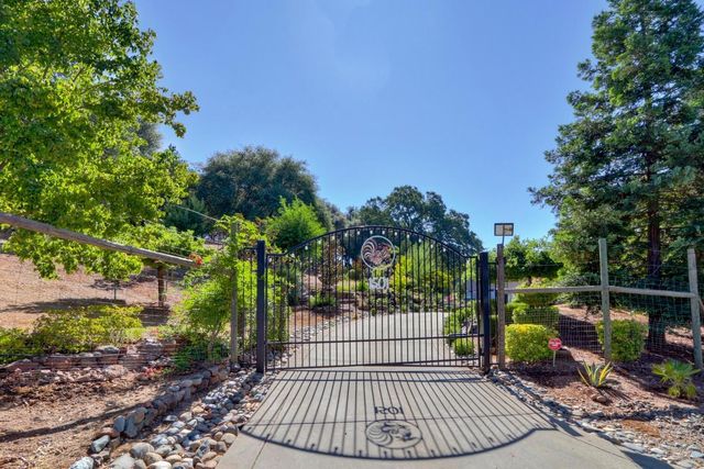 1501 Lower Lake Dr, Placerville, CA 95667