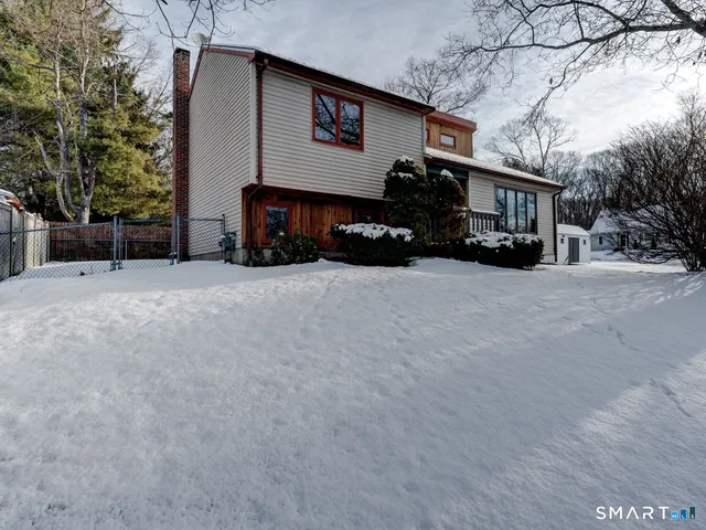 5 Kathleen Drive, Willimantic, CT 06226